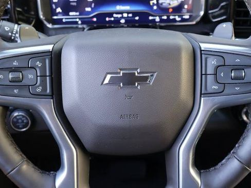 Used 2025 Chevrolet Silverado 1500 LTZ AWD/4WD image 29