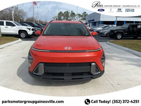 Certified 2024 Hyundai Kona SEL image 9