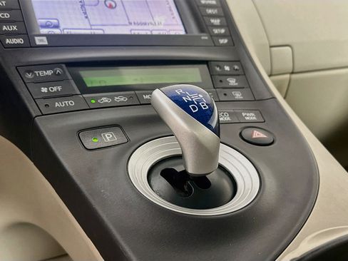 Used 2011 Toyota Prius Three w/ Navigation Pkg FWD image 24