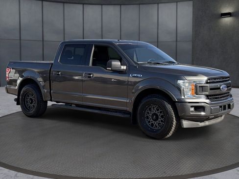 Used 2018 Ford F150 XLT w/ Equipment Group 302A Luxury RWD image 8