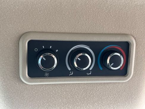 Used 2025 Chevrolet Express 3500 LT w/ LT Preferred Equipment Group RWD image 20