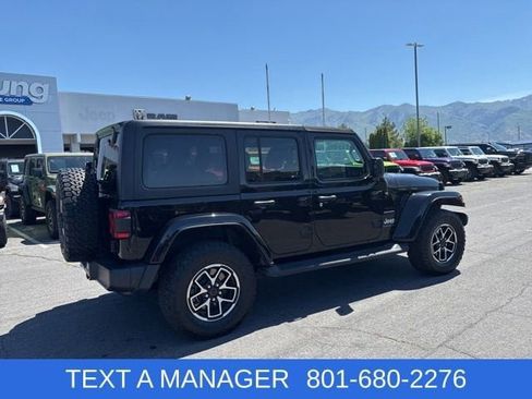 Used 2023 Jeep Wrangler Unlimited Sahara w/ Cold Weather Group AWD/4WD image 11