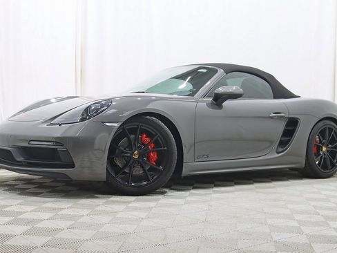 Used 2018 Porsche 718 Boxster GTS image 4