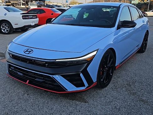 Used 2024 Hyundai Elantra N FWD image 3