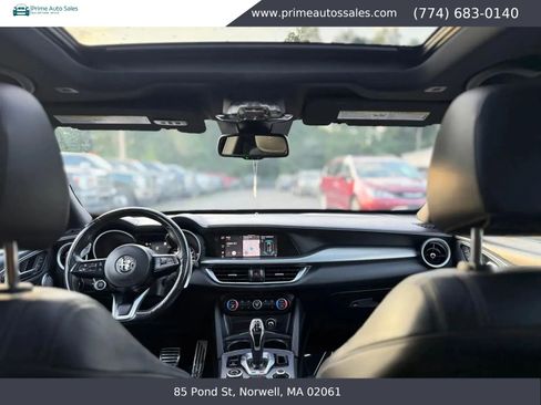 Used 2021 Alfa Romeo Stelvio Ti Sport AWD/4WD image 15