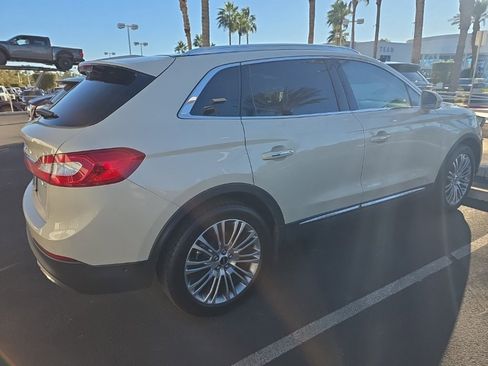 Used 2016 Lincoln MKX Reserve w/ Luxury Package image 2