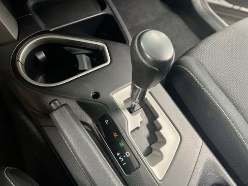 Used 2017 Toyota RAV4 XLE AWD/4WD image 17