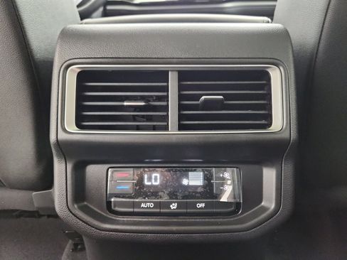 New 2026 Volkswagen Atlas SE FWD image 33