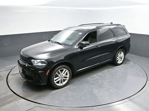 Used 2024 Dodge Durango GT image 38