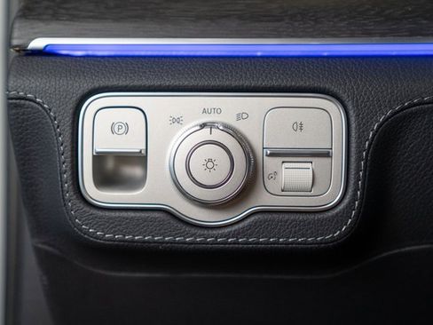 New 2026 Mercedes-Benz GLS 450 4MATIC image 16