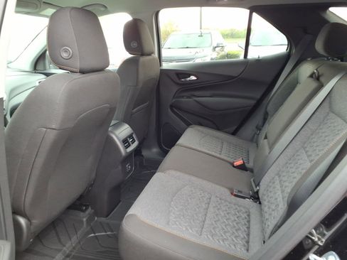 Used 2023 Chevrolet Equinox LT image 27