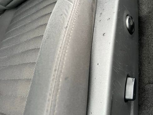 Used 2012 Dodge Challenger R/T image 21