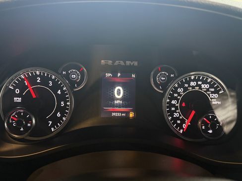 Used 2022 RAM 2500 Tradesman w/ Special Service Vehicle Group image 17