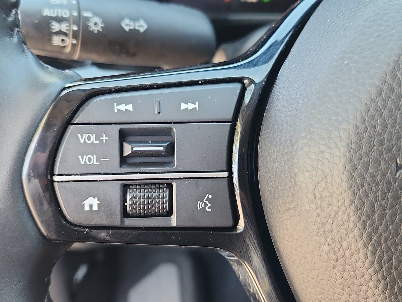 Used 2024 Honda CR-V EX-L image 19