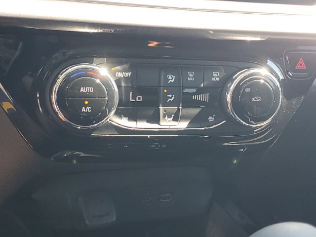 Certified 2025 Chevrolet Trax ACTIV w/ Driver Confidence Package FWD image 26