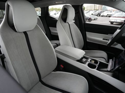Used 2023 Fisker Ocean Extreme AWD/4WD image 29