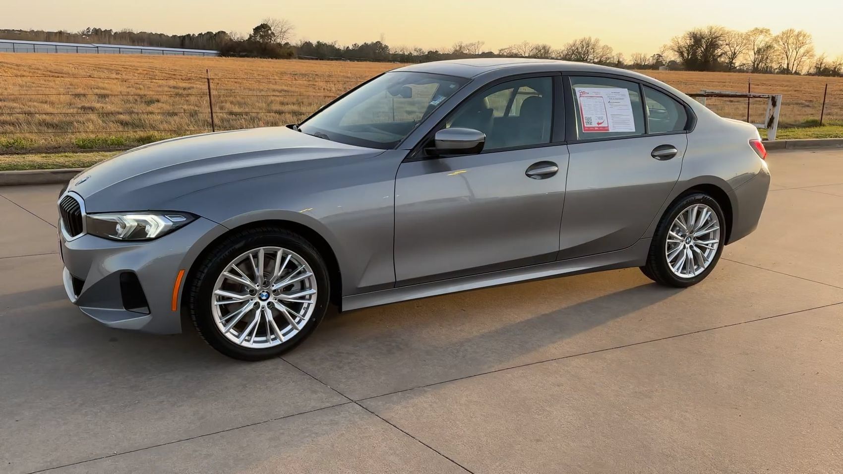 Used 2023 BMW 330i Sedan RWD image 5