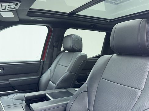 Used 2023 Toyota Tundra Platinum image 33