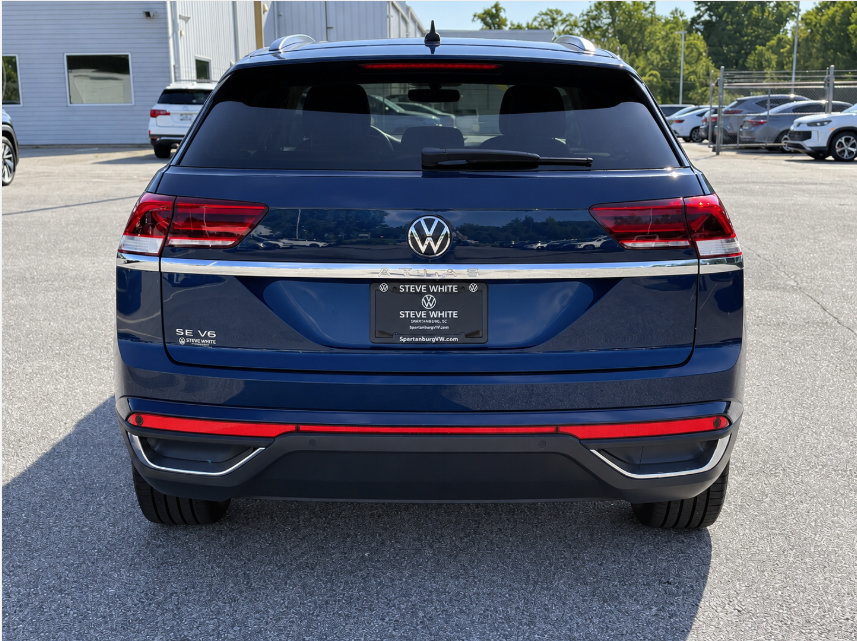 Certified 2021 Volkswagen Atlas Cross Sport SE w/ Panoramic Sunroof Package FWD image 7