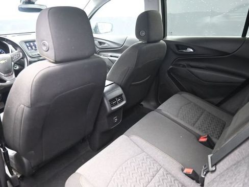 Used 2024 Chevrolet Equinox LT FWD image 30