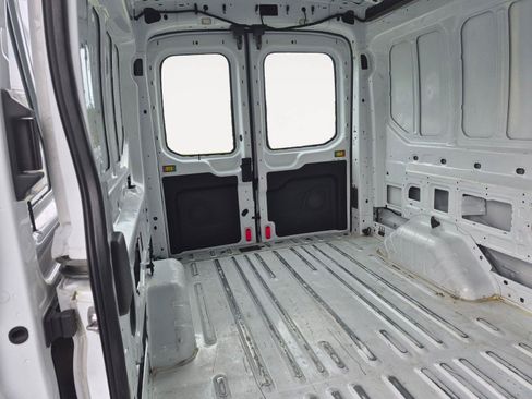 Used 2020 Ford Transit 250 Medium Roof RWD image 27