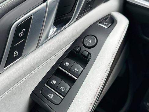 Used 2024 BMW X5 sDrive40i w/ Premium Package image 18