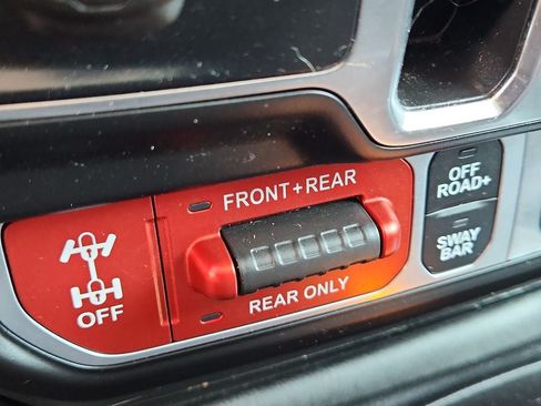 Used 2022 Jeep Gladiator Rubicon w/ LED Lighting Group AWD/4WD image 24