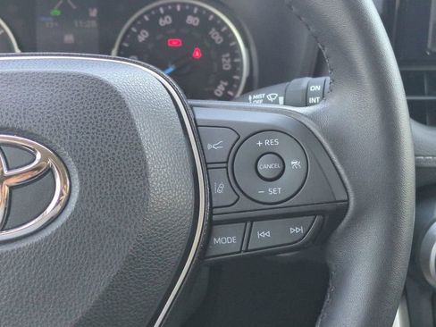 Certified 2022 Toyota RAV4 XLE Premium image 25