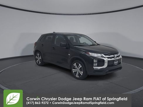Used 2025 Mitsubishi Outlander Sport ES AWD/4WD image 3
