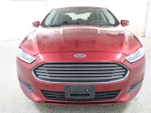 Used 2014 Ford Fusion SE image 7