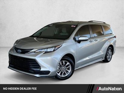 Used 2024 Toyota Sienna LE