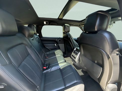Used 2018 Land Rover Range Rover Sport HSE AWD/4WD image 19