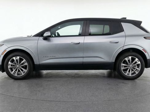 Used 2025 Chevrolet Equinox LT image 5