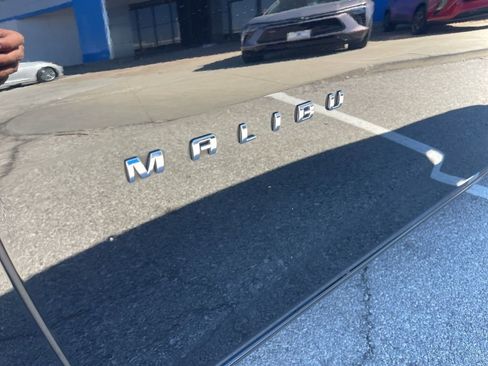 Used 2018 Chevrolet Malibu Premier w/ Premier Sun and Wheel Package image 10