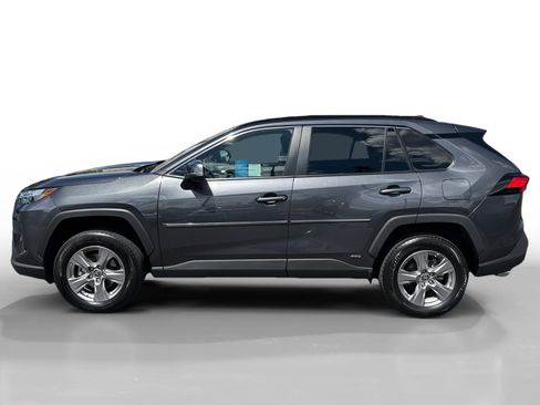 Used 2024 Toyota RAV4 LE AWD/4WD image 2