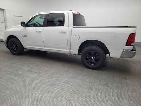 Used 2021 RAM 1500 Classic SLT AWD/4WD image 3