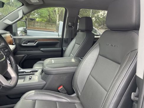 Used 2025 GMC Sierra 2500 Denali w/ Technology Package AWD/4WD image 14