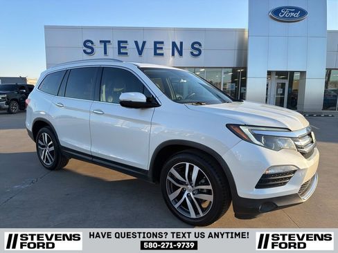 Used 2018 Honda Pilot Elite image 1