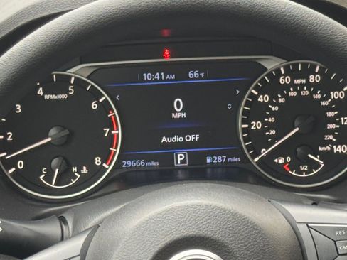 Used 2025 Nissan Altima 2.5 SV image 40