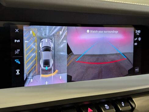 Certified 2025 Porsche 911 Carrera image 33