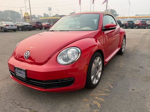 Used 2014 Volkswagen Beetle 2.5 FWD image 7
