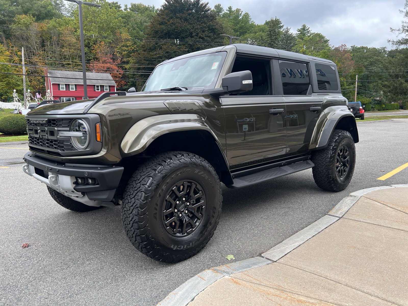 Used 2024 Ford Bronco Raptor AWD/4WD image 3