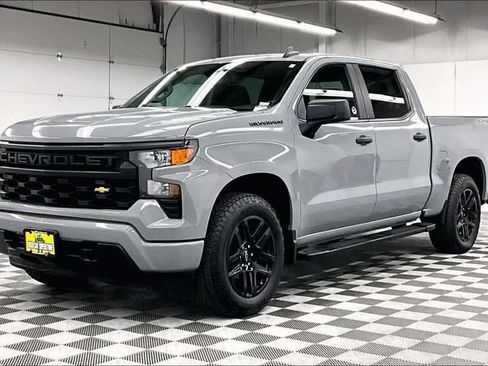 Used 2024 Chevrolet Silverado 1500 Custom w/ LPO, Dark Essentials Package AWD/4WD image 13