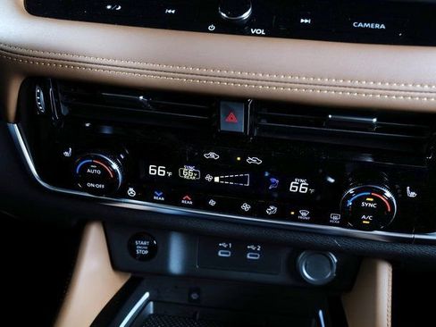 Used 2025 Nissan Rogue Platinum w/ Platinum Premium Package image 19