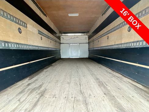 Used 2017 Ford E-450 and Econoline 450 Super Duty RWD image 18