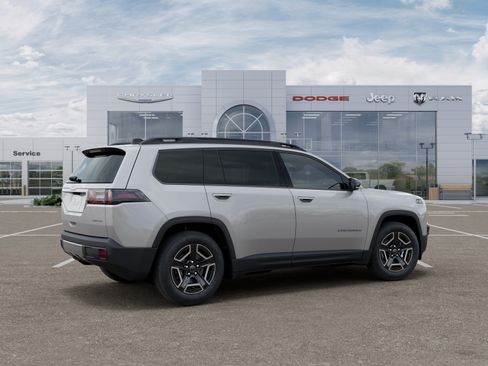 Used 2026 Jeep Cherokee Limited AWD/4WD image 4