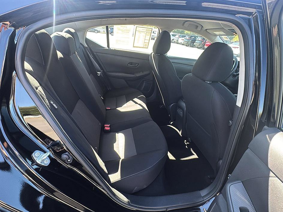 Certified 2025 Nissan Sentra SV FWD image 22