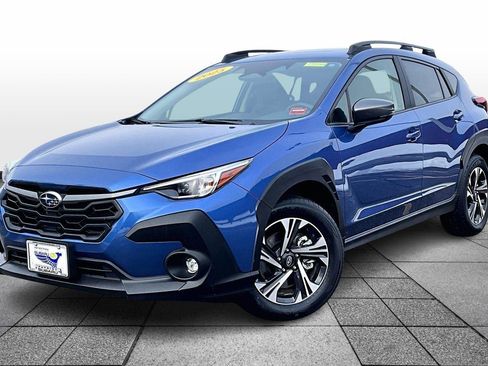 Used 2025 Subaru Crosstrek 2.0i Premium image 12