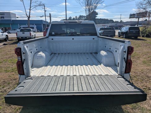 Used 2019 Chevrolet Silverado 1500 LT w/ All-Star Edition image 13