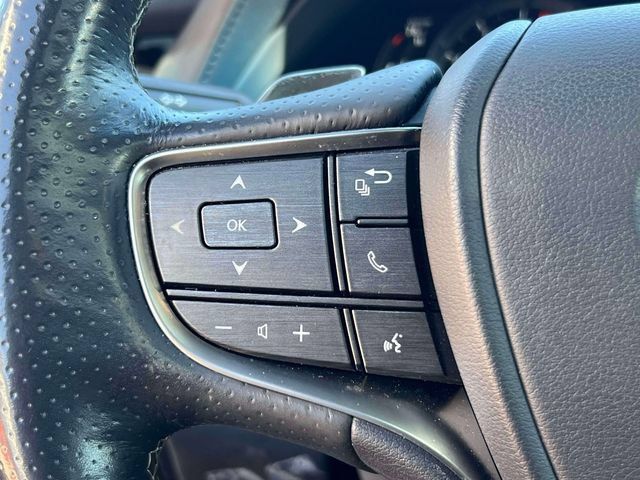 Used 2018 Lexus LS 500 F Sport w/ Accessory Package (Z1) AWD/4WD image 27
